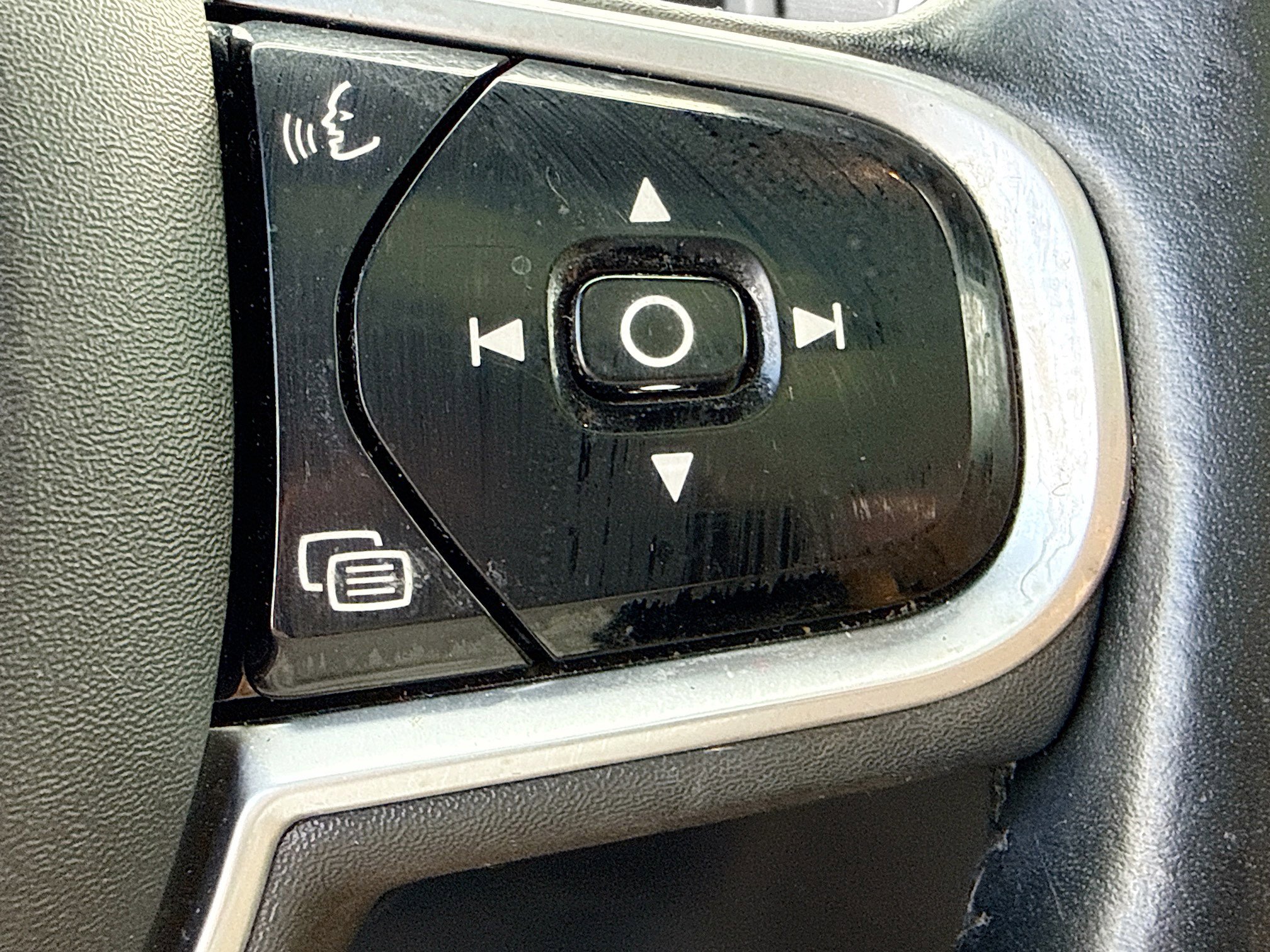 Used 2018 Volvo XC90 T6 Inscription w/ Convenience Package AWD/4WD image 37