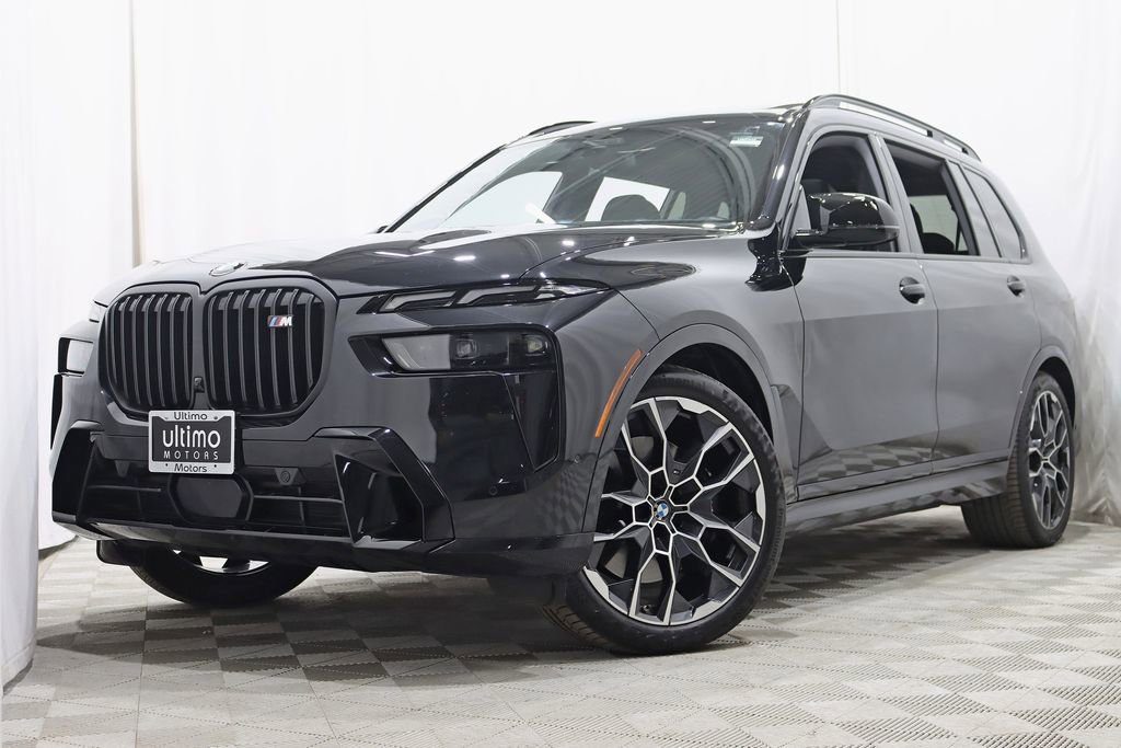 Used 2024 BMW X7 M60i w/ Executive Package image 6