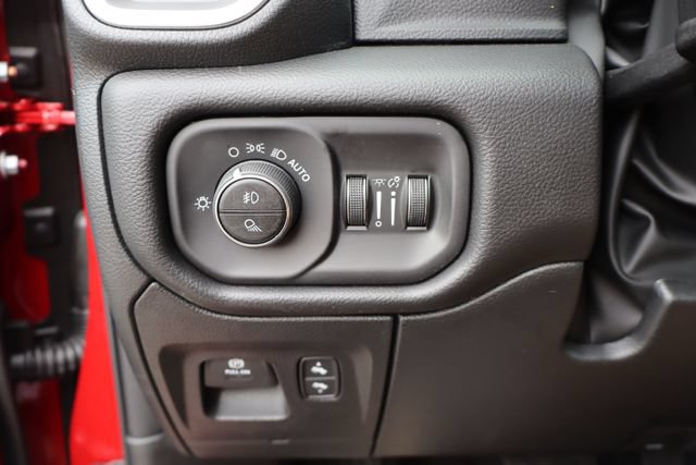 Used 2026 RAM 1500 Laramie AWD/4WD image 15