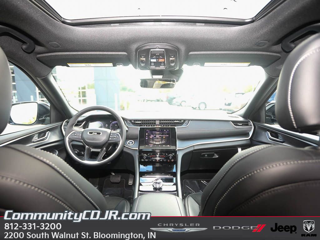 New 2025 Jeep Grand Cherokee L Altitude image 21