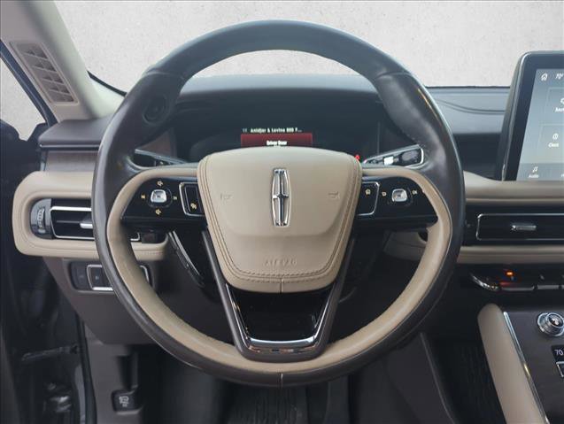 Used 2020 Lincoln Aviator Reserve w/ Equipment Group 202A image 13