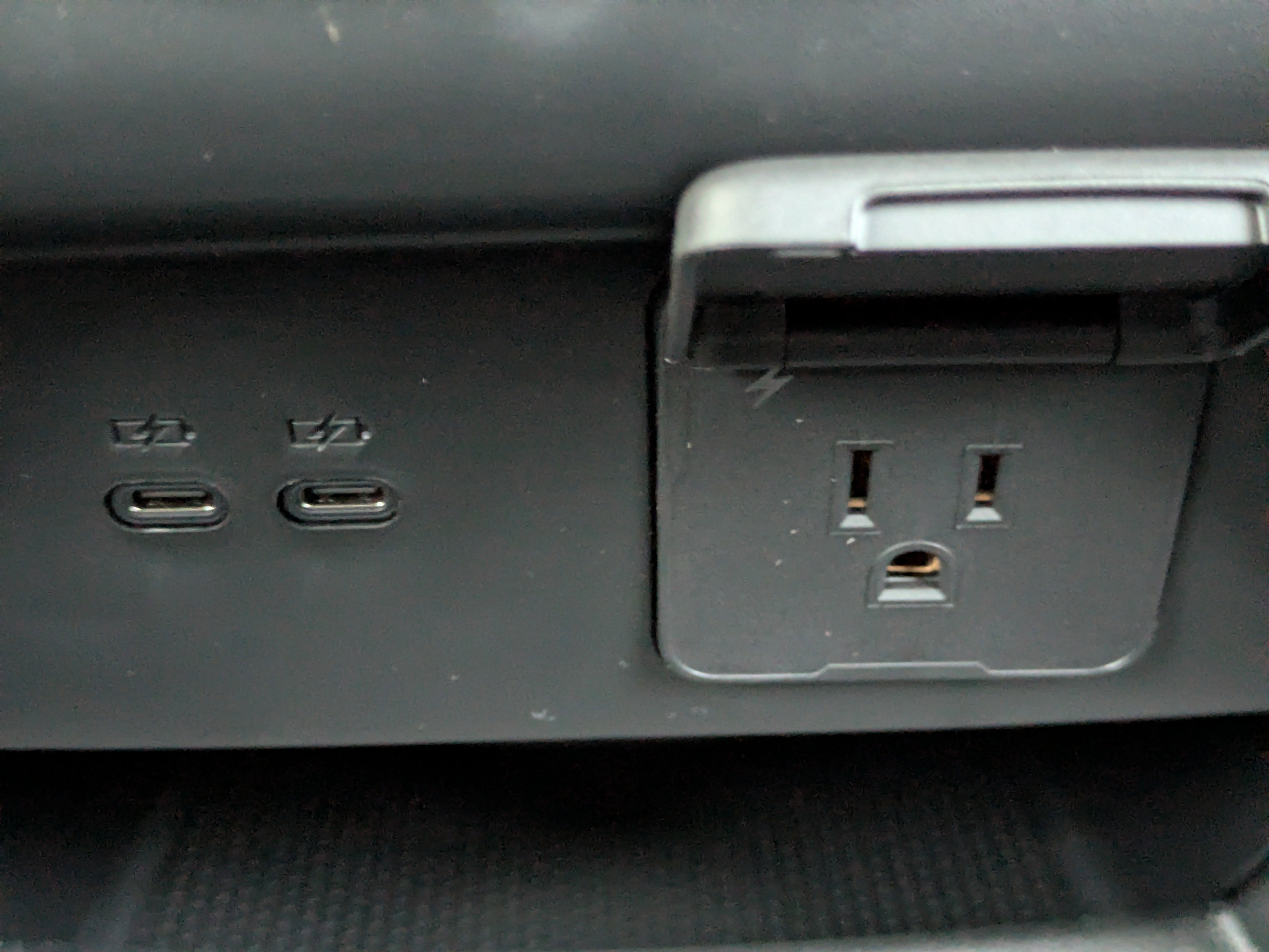 New 2026 Chevrolet Traverse Z71 w/ Enhanced Driving Package AWD/4WD image 11