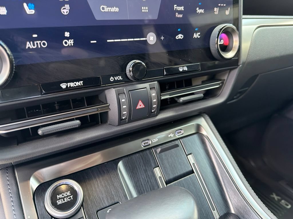 Used 2025 Lexus GX 550 AWD/4WD image 29
