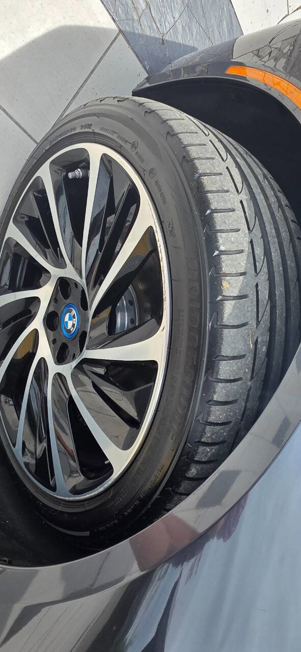 Used 2015 BMW i8 image 31