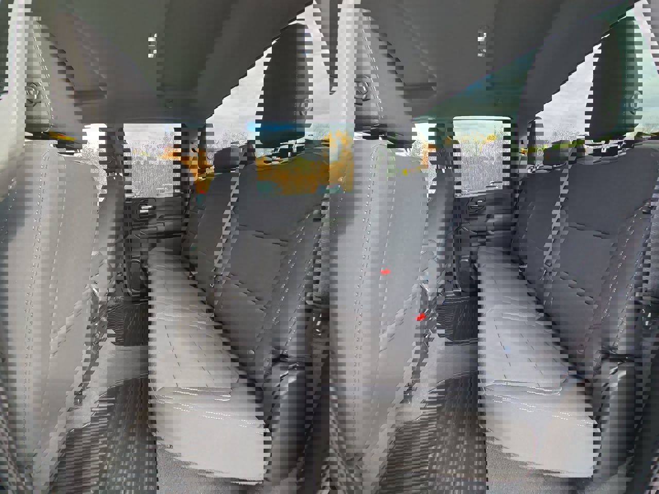 Used 2022 Chevrolet Silverado 2500 LT w/ Snow Plow Prep/Camper Package image 62