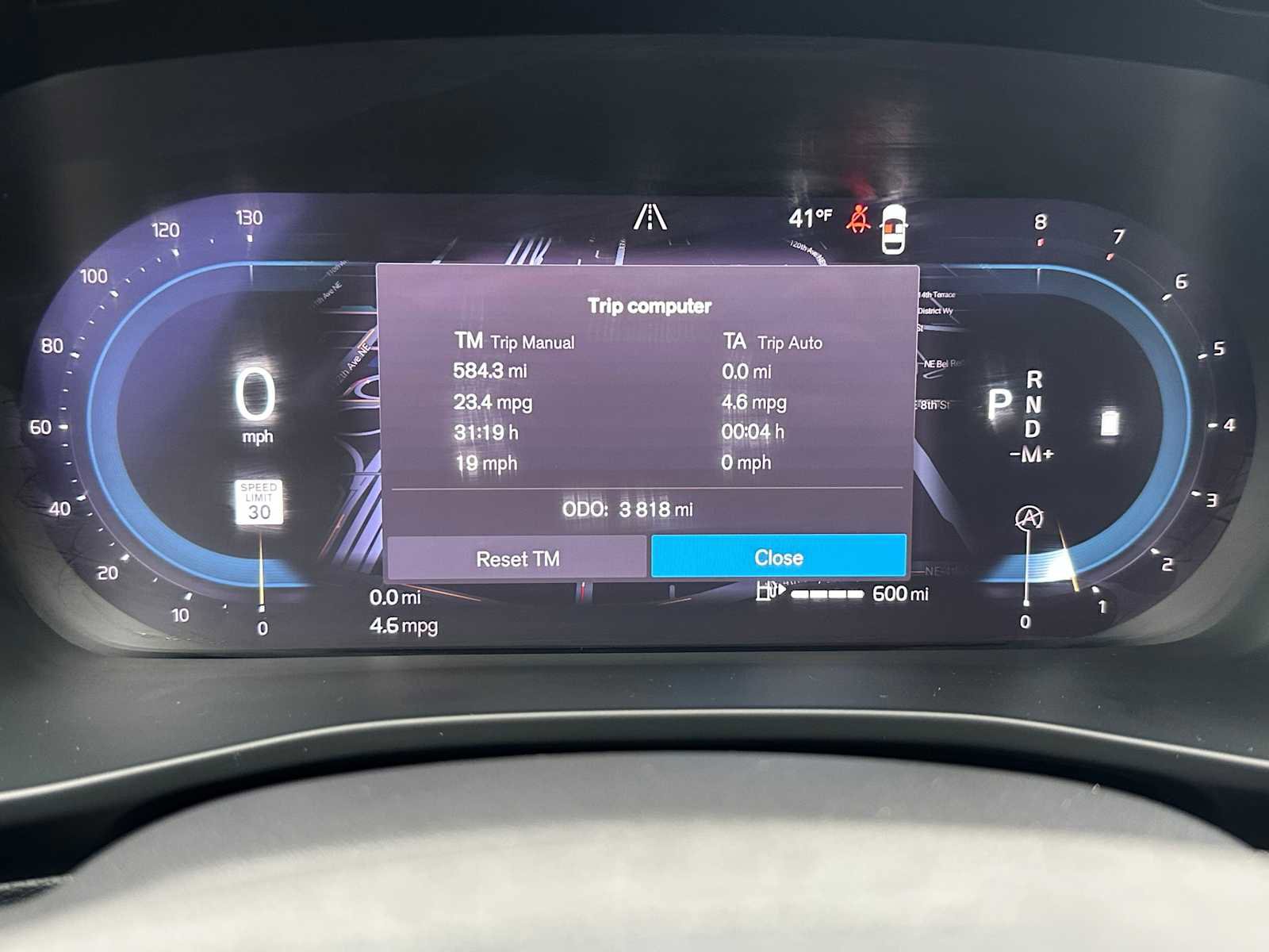 Used 2025 Volvo XC40 B5 Plus w/ Protection Package Premier image 24