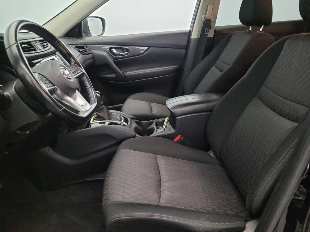 Used 2020 Nissan Rogue SV AWD/4WD image 17