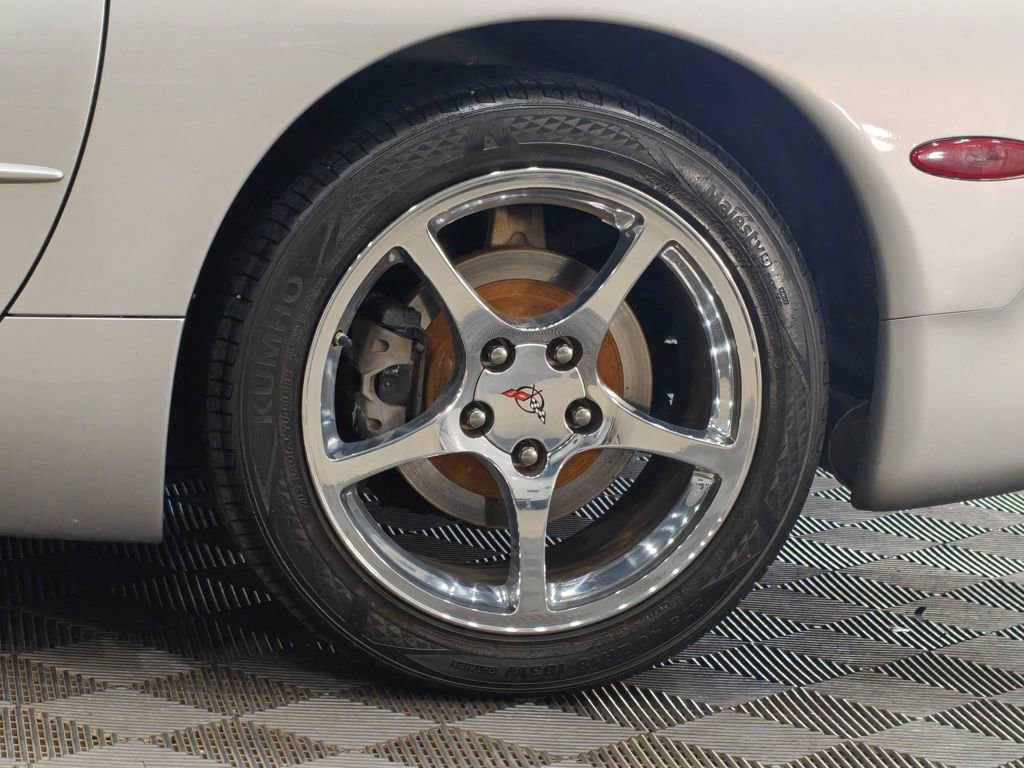 Used 2004 Chevrolet Corvette Convertible w/ Preferred Equipment Group image 31