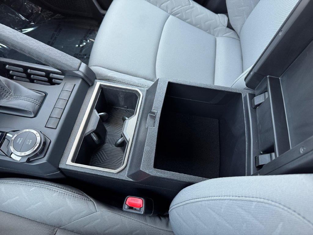 Certified 2025 Toyota Tacoma SR5 AWD/4WD image 28
