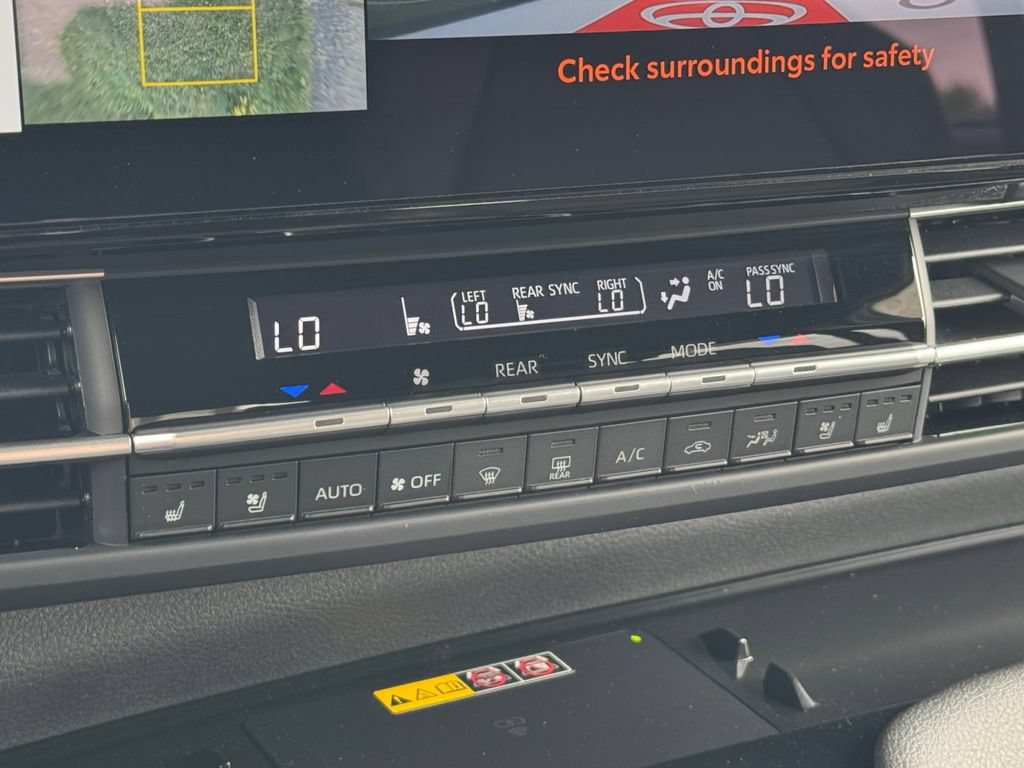 Certified 2026 Toyota Sienna Platinum AWD/4WD image 23
