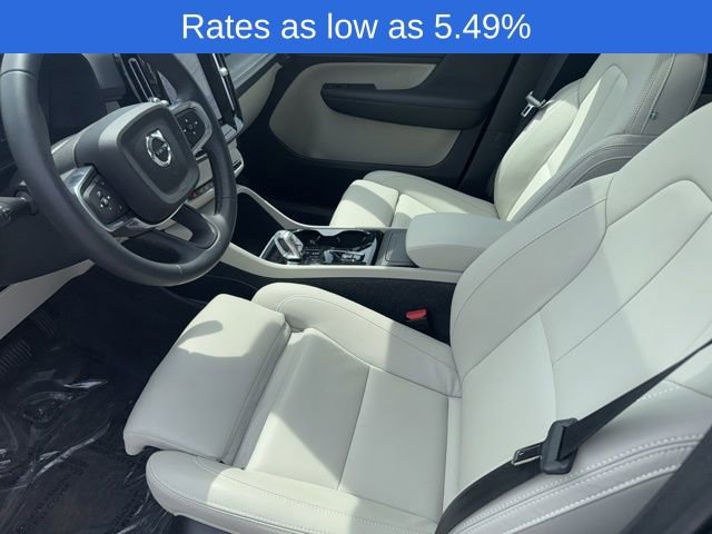 Used 2025 Volvo XC40 B5 Plus w/ Climate Package image 20