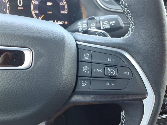 New 2025 Jeep Grand Cherokee L Limited w/ Luxury Tech Group II image 25