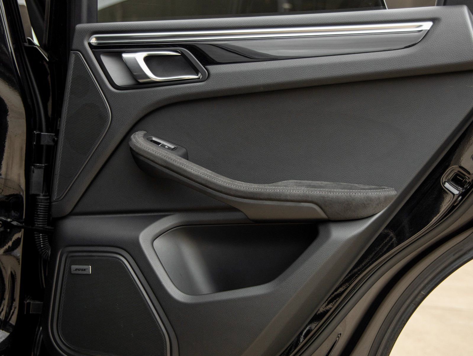 Used 2023 Porsche Macan GTS image 38