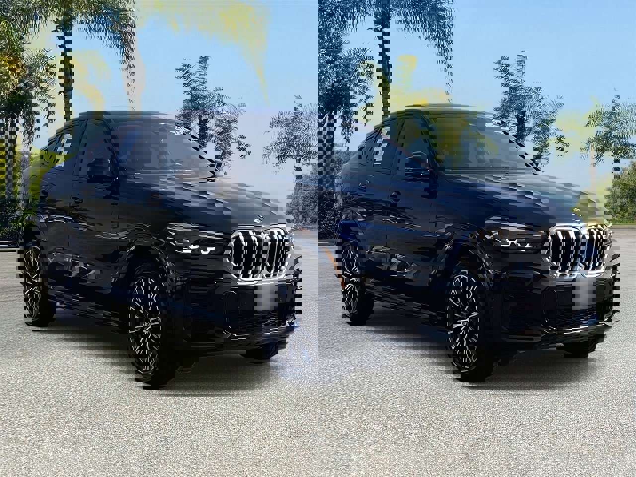 Used 2023 BMW X6 xDrive40i w/ M Sport Package image 5