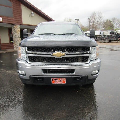 Used 2011 Chevrolet Silverado 3500 LTZ w/ LTZ Plus Package AWD/4WD image 3