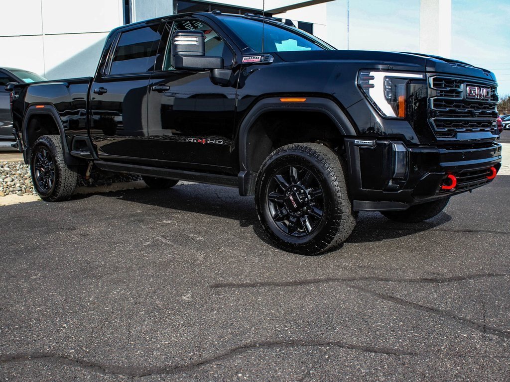 Used 2024 GMC Sierra 3500 AT4 w/ AT4 Premium Plus Package image 3