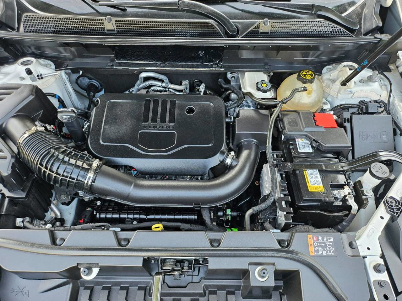 Used 2022 GMC Acadia SLT w/ LPO, Floor Liner Package image 32