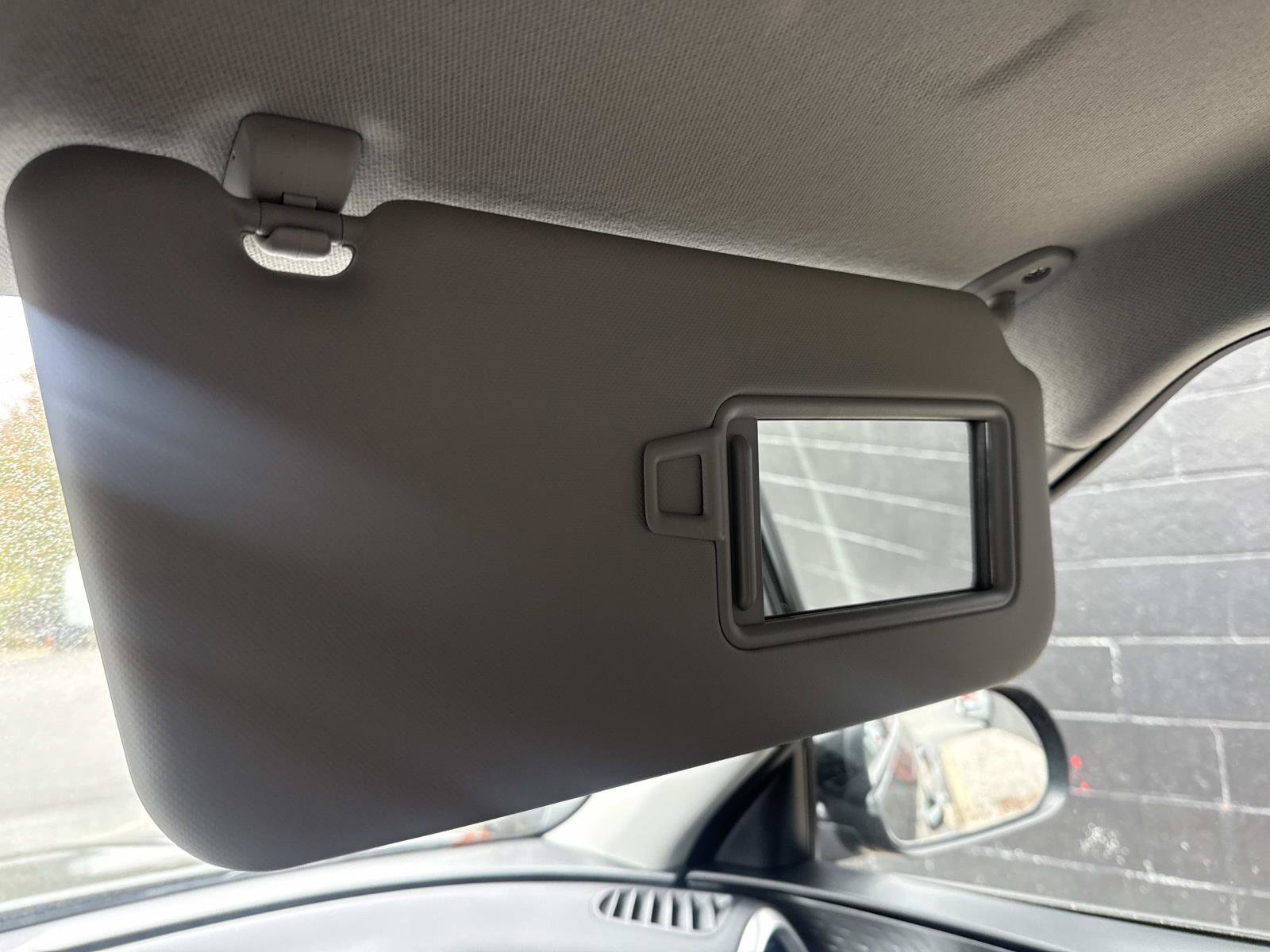 Used 2025 Kia Soul LX image 25