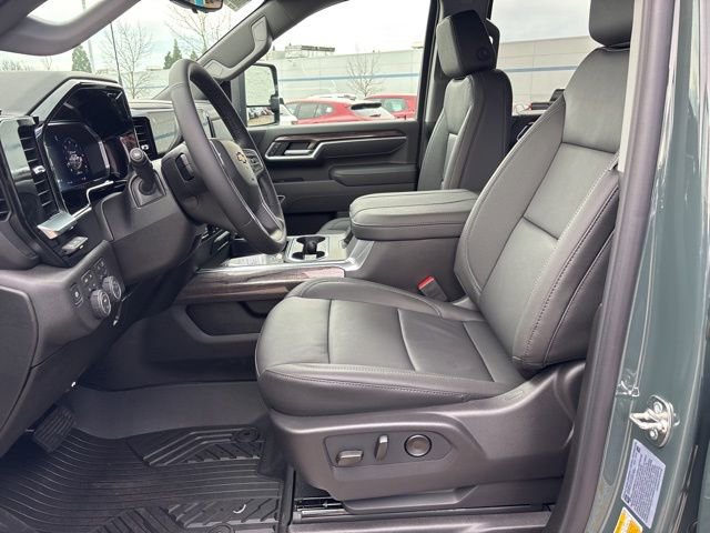 New 2026 Chevrolet Silverado 3500 LTZ w/ LTZ Premium Package image 26