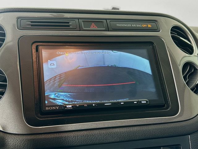 Used 2017 Volkswagen Tiguan Limited w/ Premium Package image 13