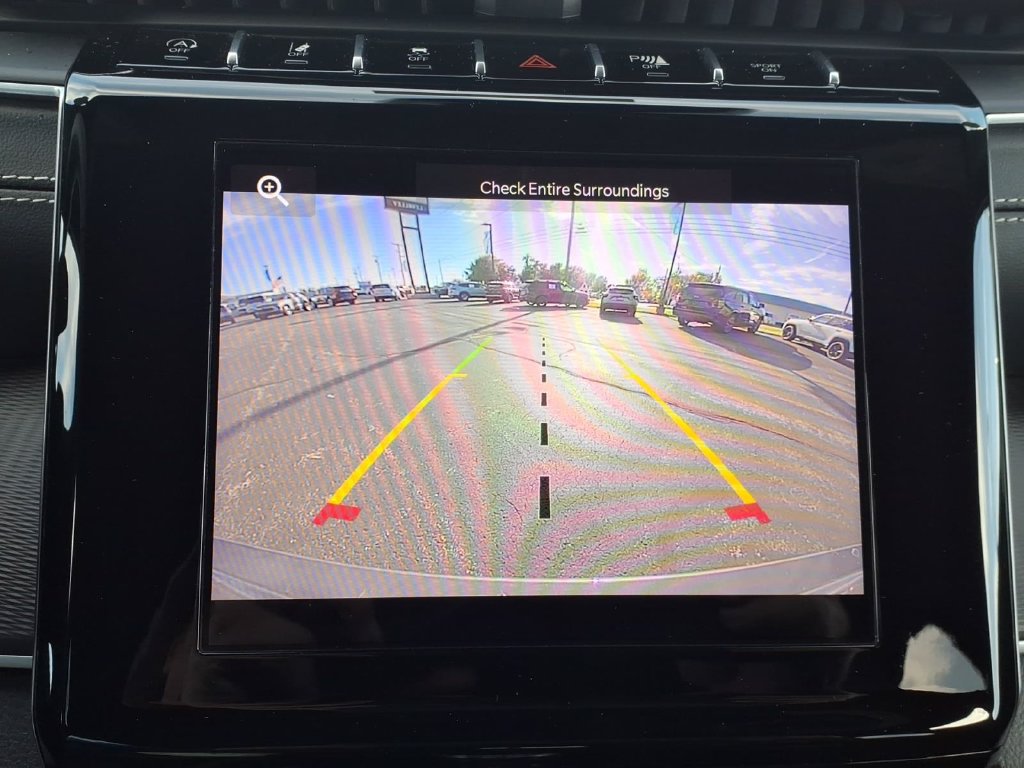 Used 2024 Jeep Grand Cherokee Altitude AWD/4WD image 6