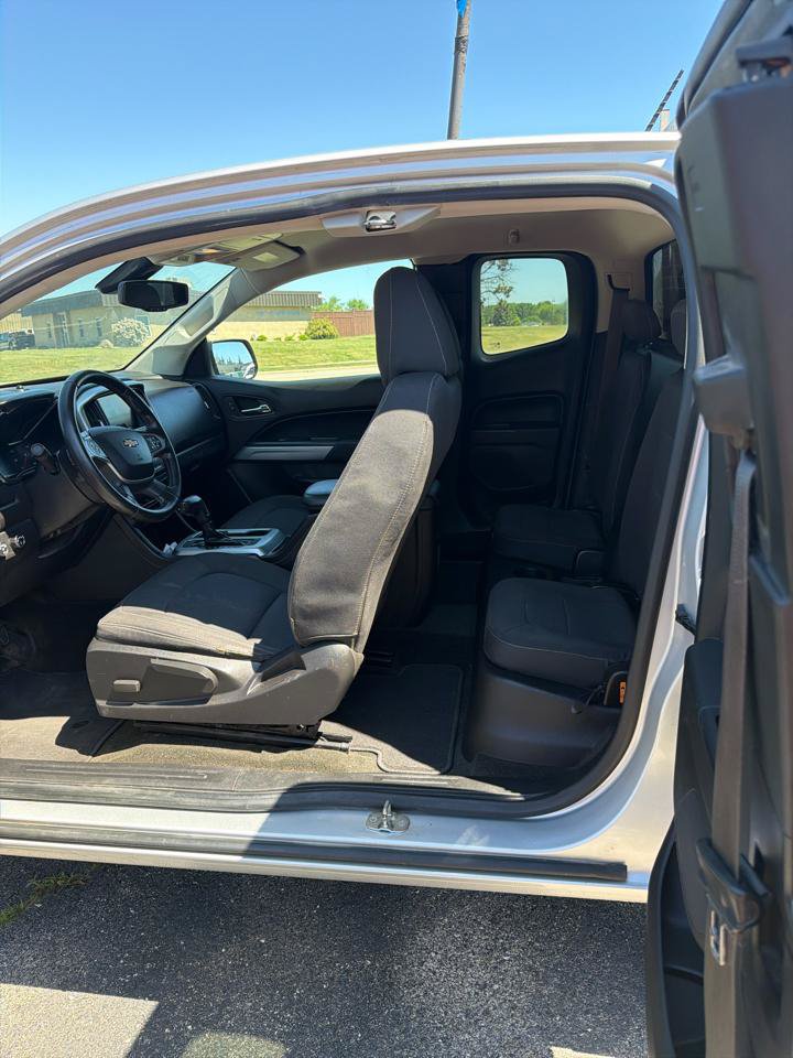 Used 2018 Chevrolet Colorado LT w/ LT Convenience Package AWD/4WD image 7