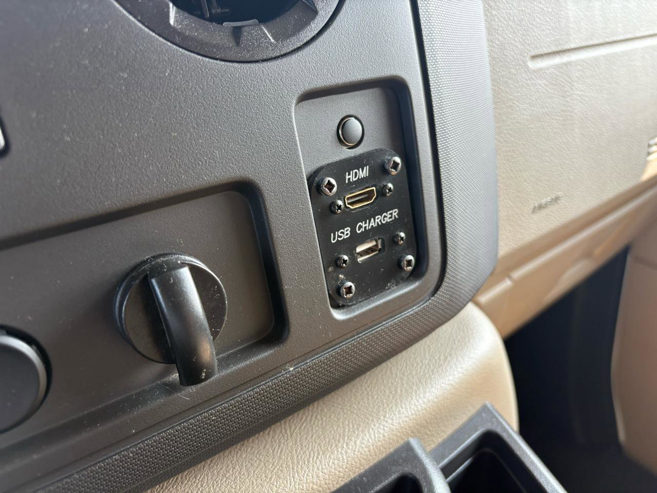 Used 2018 Ford E-450 and Econoline 450 Super Duty w/ Motorhome Prep Package RWD image 41