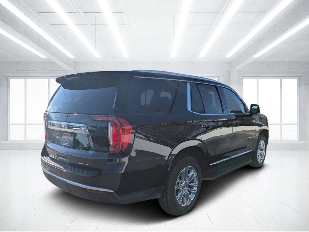 Used 2022 GMC Yukon SLT w/ SLT Premium Package image 3