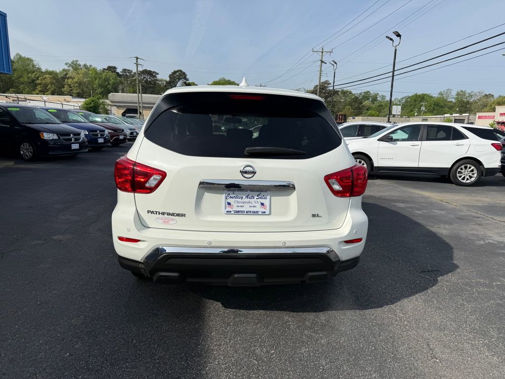 Used 2020 Nissan Pathfinder SL image 10