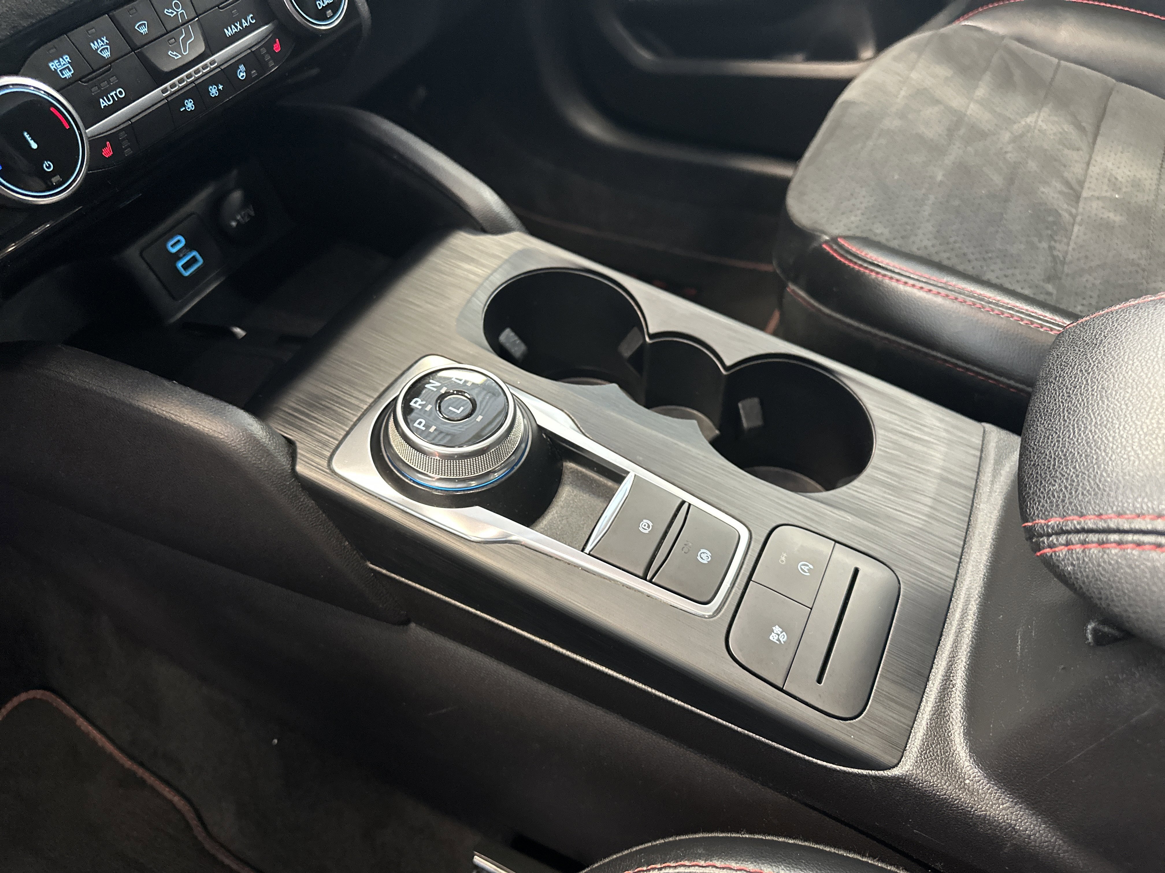 Used 2022 Ford Escape SEL w/ SEL Stealth AWD Package image 32