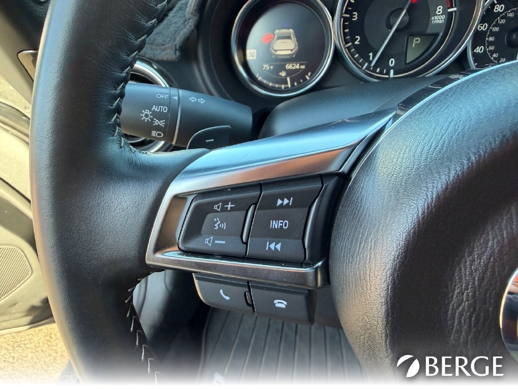 Used 2022 MAZDA MX-5 Miata RF Grand Touring w/ Weather Package RWD image 25