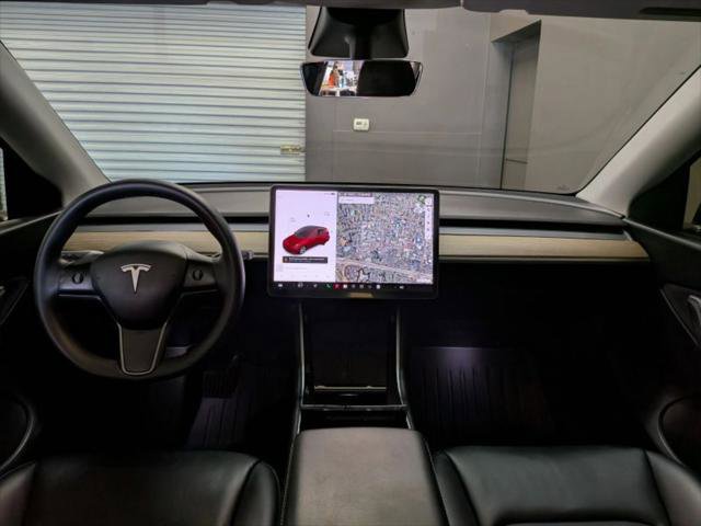 Used 2021 Tesla Model Y Long Range image 13