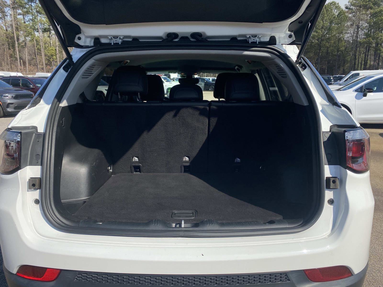 Certified 2022 Jeep Compass Latitude image 6