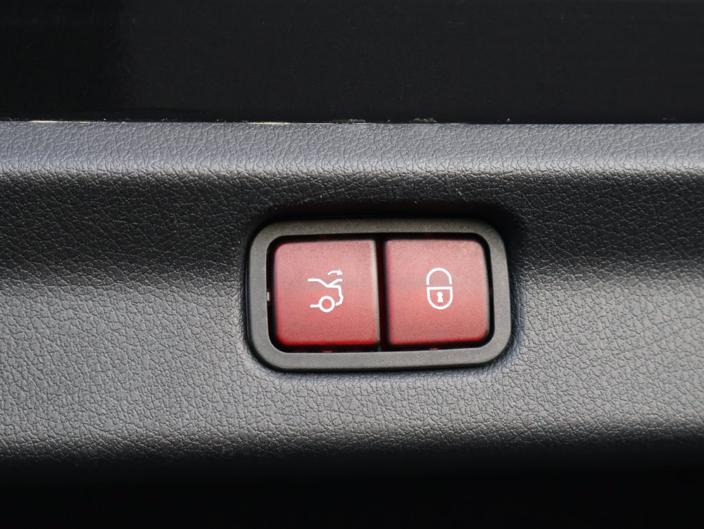 Certified 2023 Mercedes-Benz EQE 350+ 4MATIC Sedan image 19