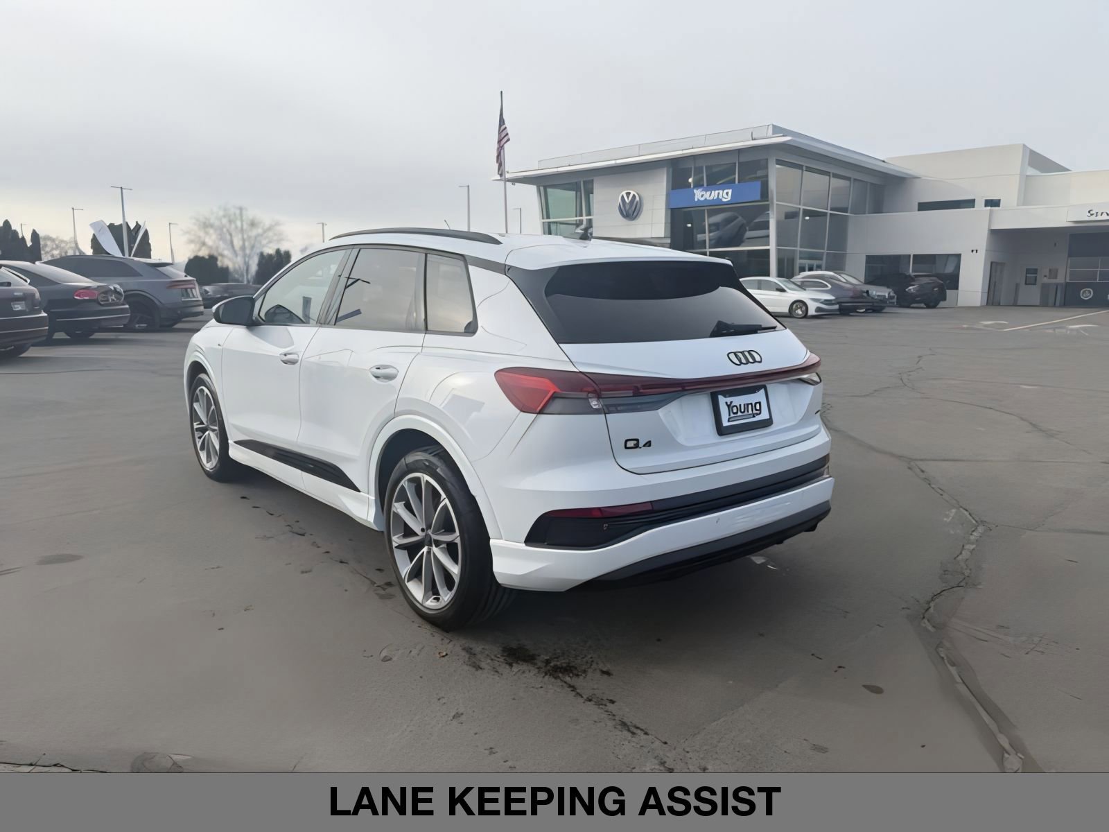 New 2026 Audi Q4 e-tron Premium image 4