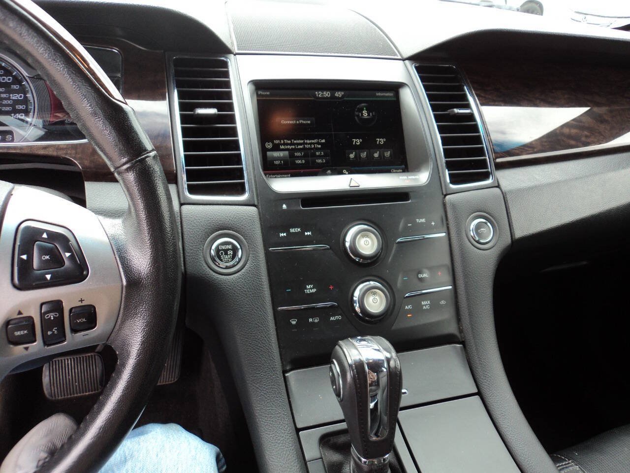 Used 2015 Ford Taurus Limited FWD image 10