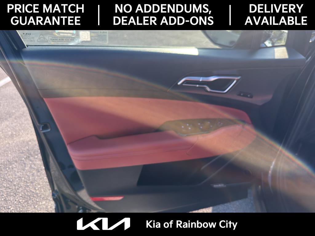 Used 2025 Kia Sportage SX FWD image 12
