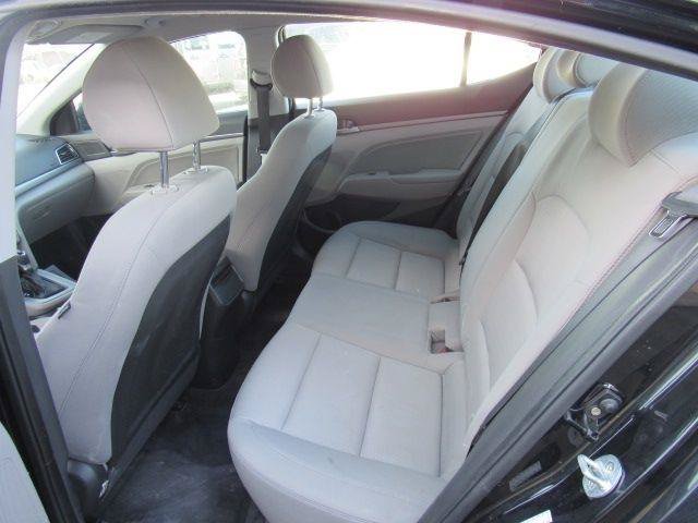 Used 2018 Hyundai Elantra SEL FWD image 23
