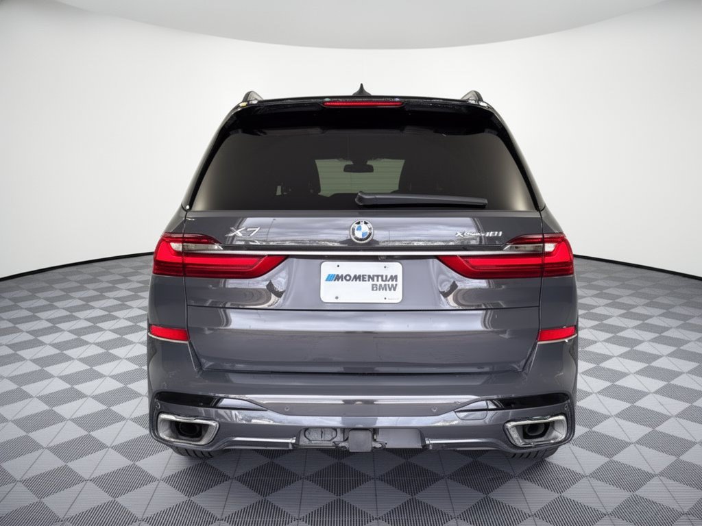 Used 2022 BMW X7 xDrive40i w/ M Sport Package AWD/4WD image 11