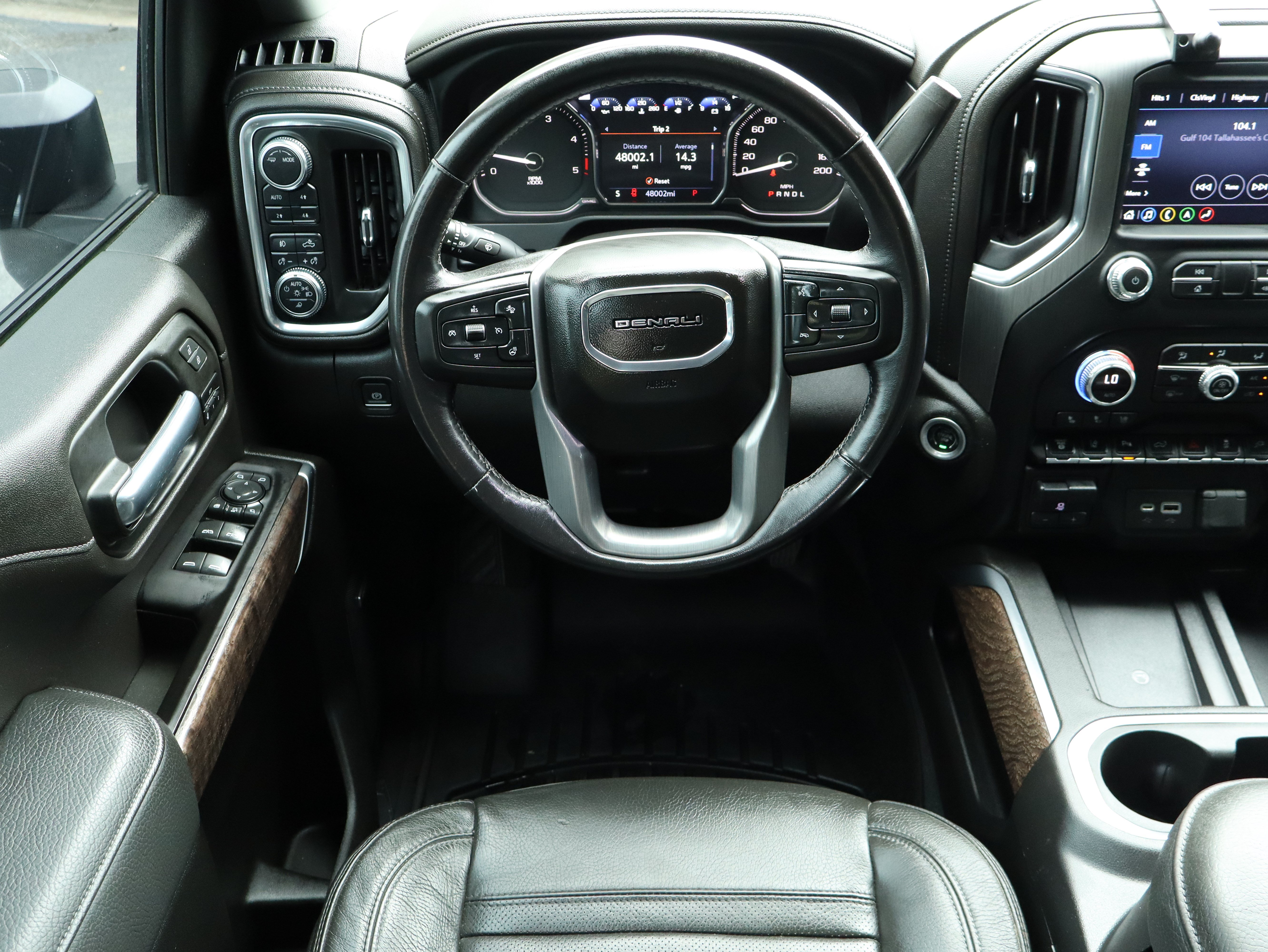 Used 2022 GMC Sierra 3500 Denali w/ Denali Black Diamond Edition AWD/4WD image 22