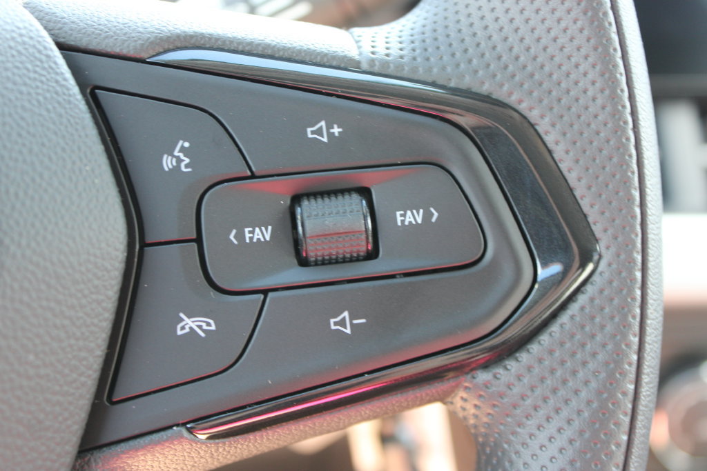 New 2026 Chevrolet Trax LS w/ LS Convenience Package FWD image 30