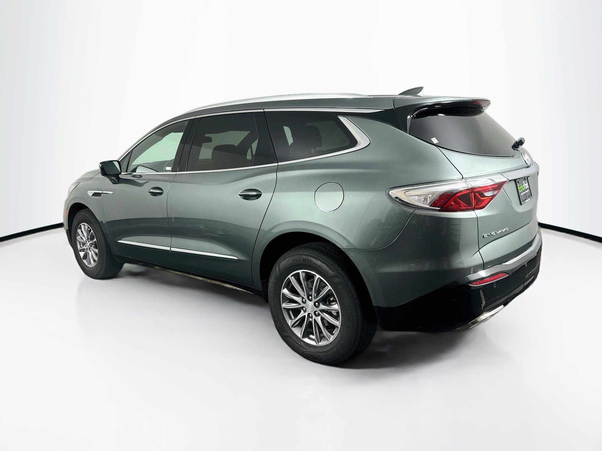 Used 2022 Buick Enclave Essence FWD image 5