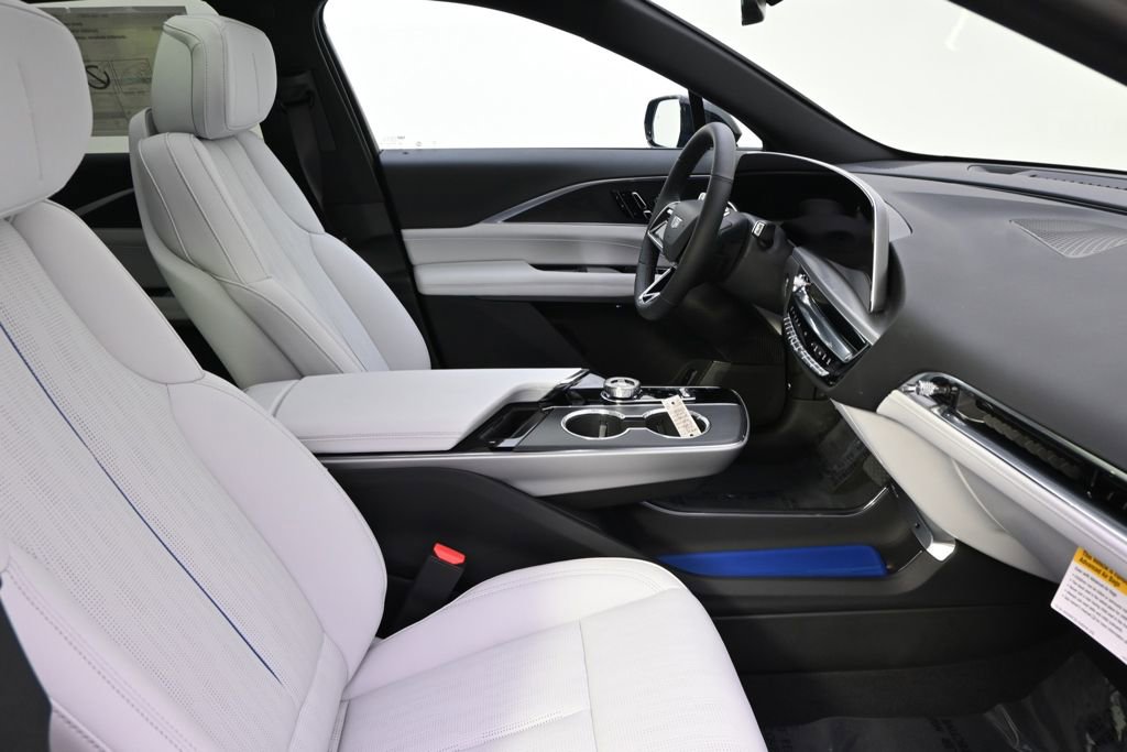 New 2025 Cadillac Lyriq Sport image 16