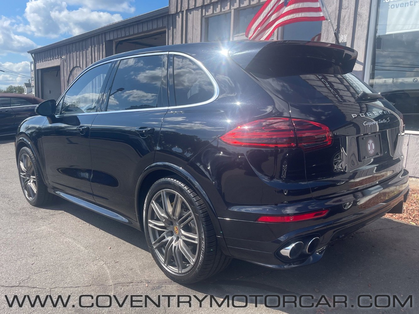 Used 2016 Porsche Cayenne Turbo S image 7