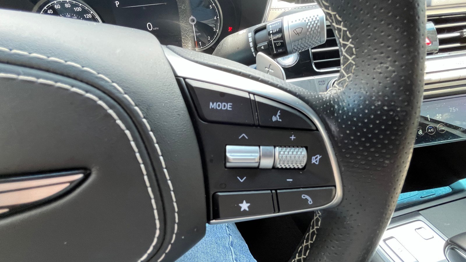 Used 2024 Genesis G70 3.3T Advanced w/ Sport Prestige Package RWD image 15