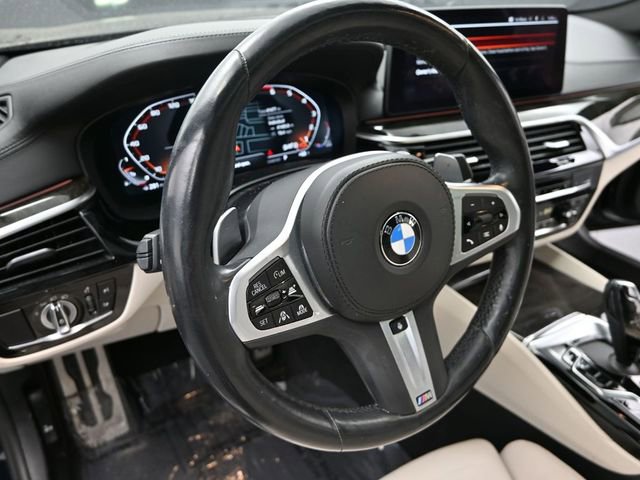Used 2023 BMW M550i xDrive w/ Dynamic Handling Package image 13