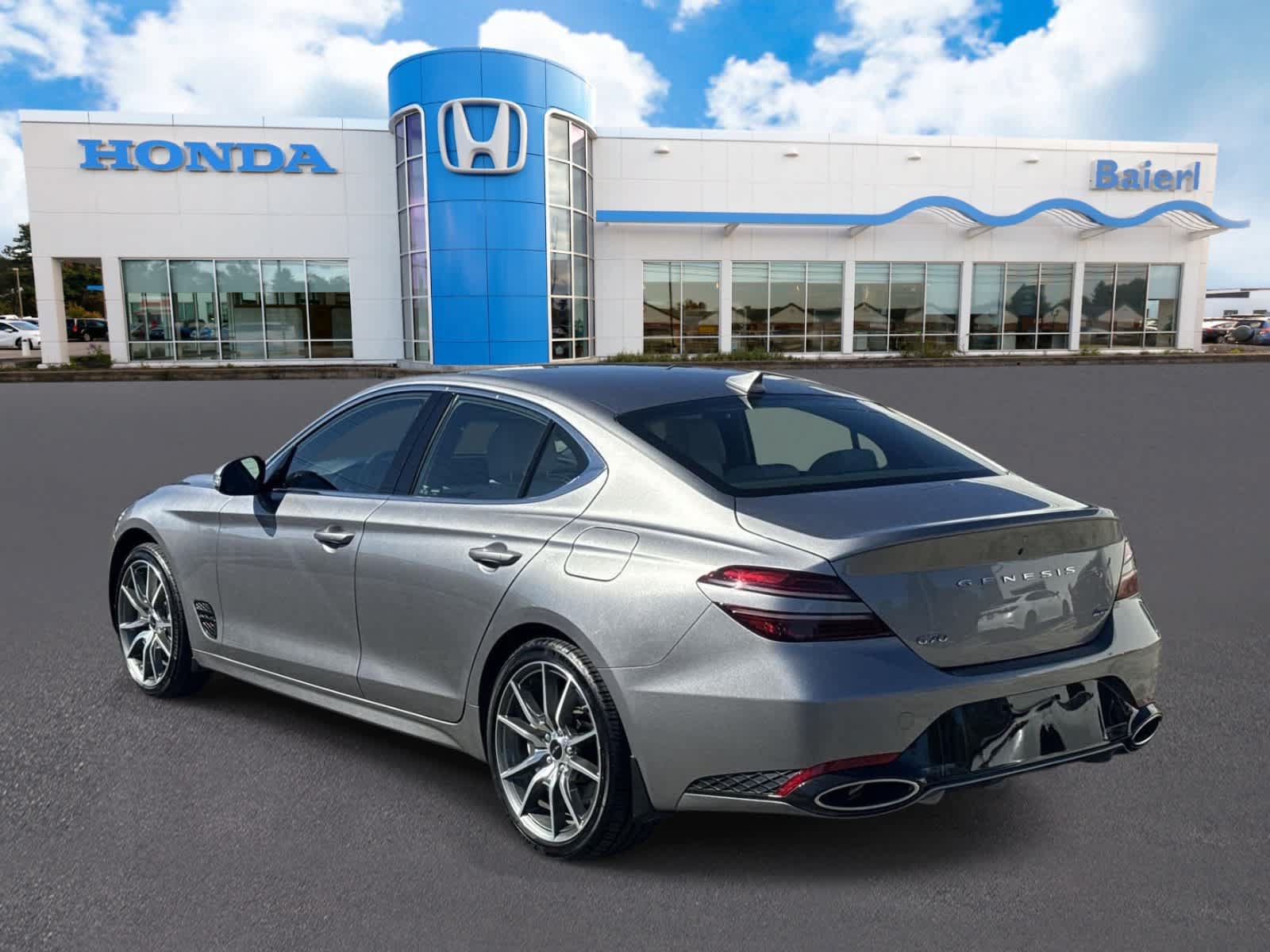 Used 2025 Genesis G70 2.5T AWD/4WD image 3