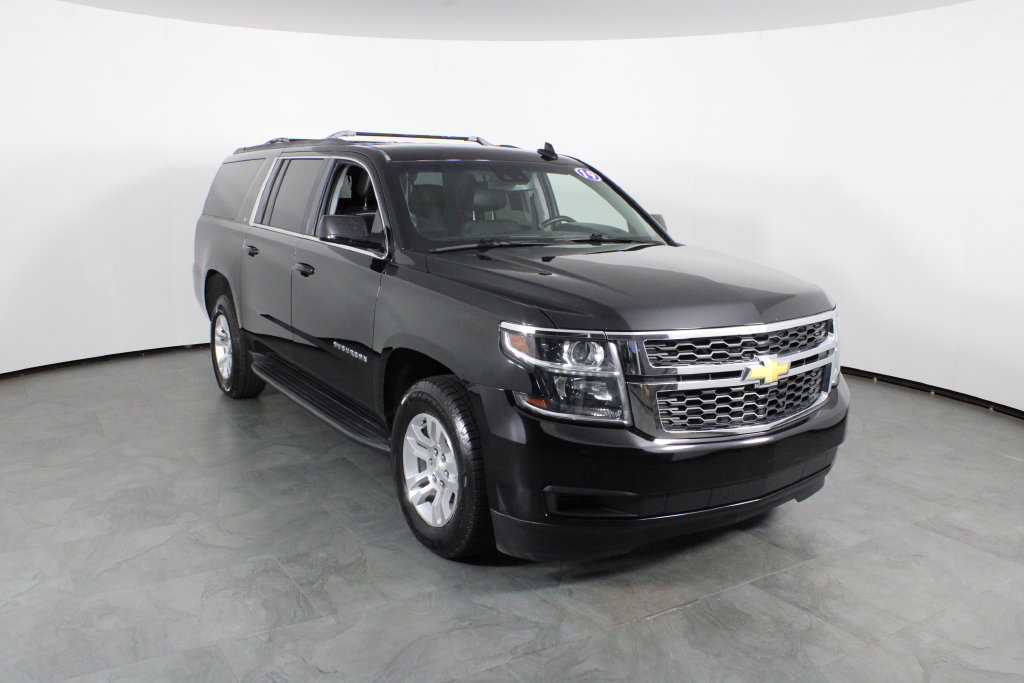 Used 2019 Chevrolet Suburban LT RWD image 4