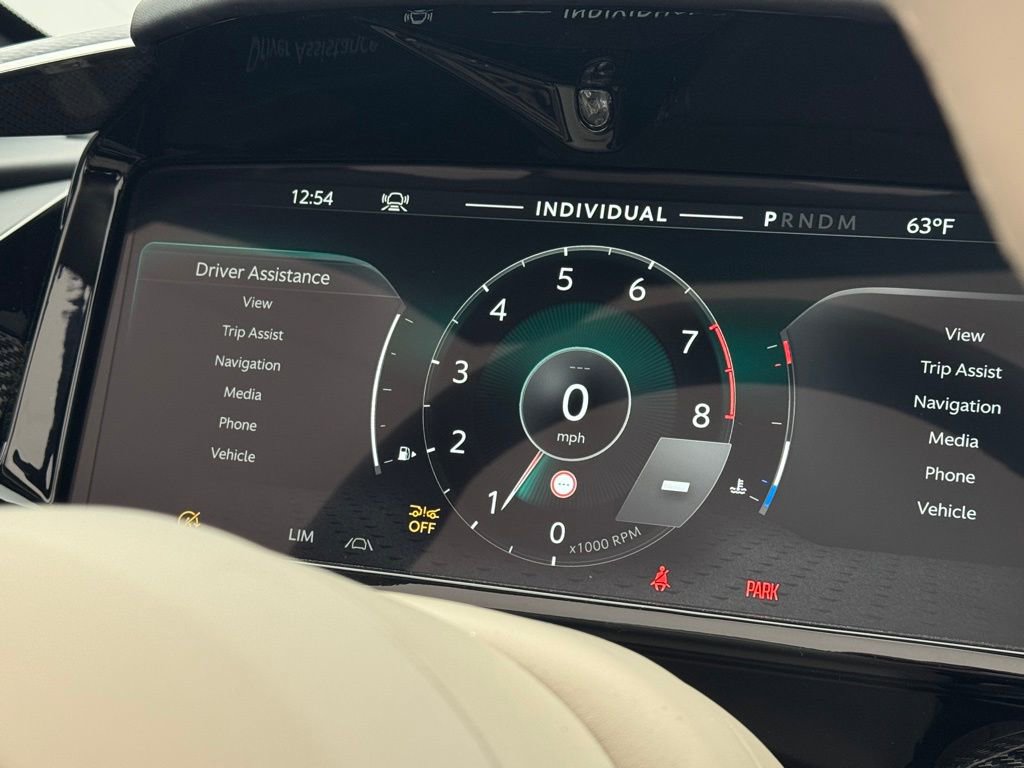 New 2026 Aston Martin Vanquish Convertible image 73