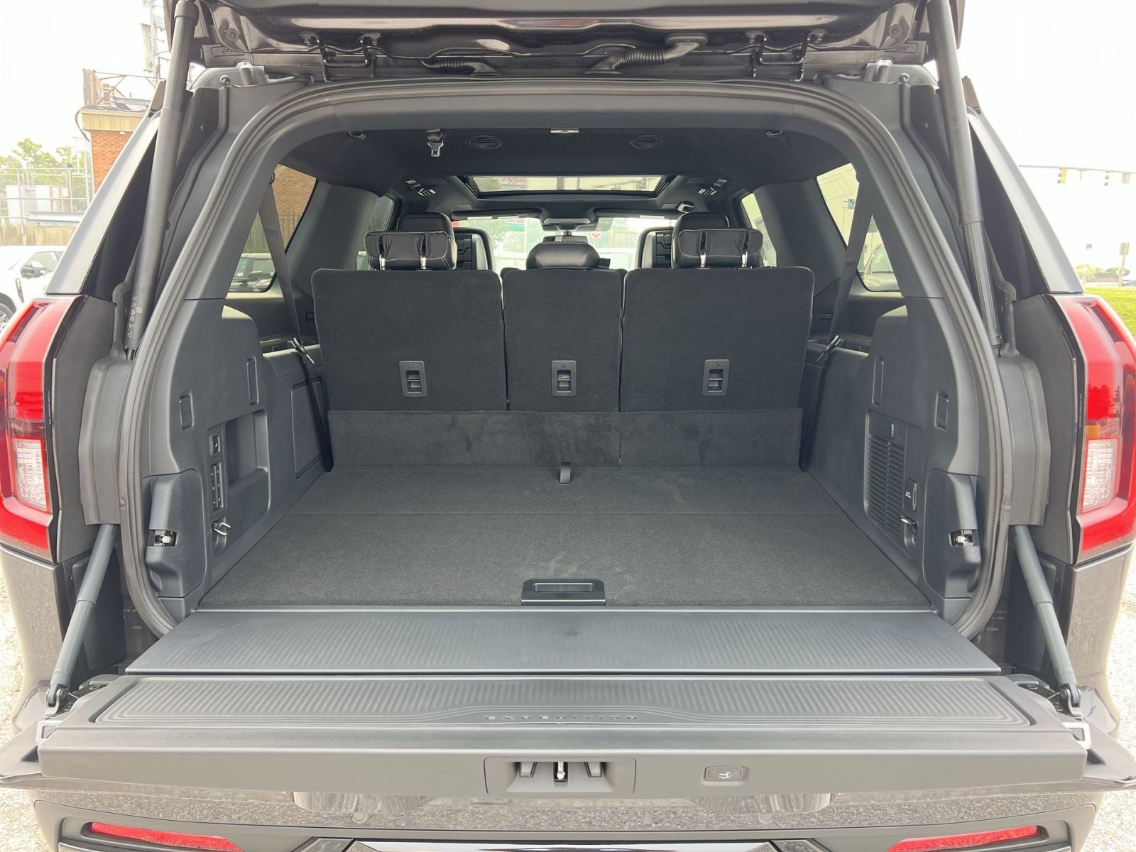 New 2027 Ford Expedition Max Platinum w/ Stealth Appearance Package AWD/4WD image 27
